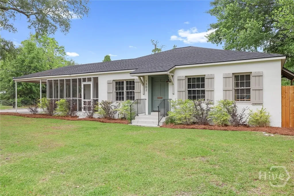 1302 E 53rd Street Savannah GA 31404