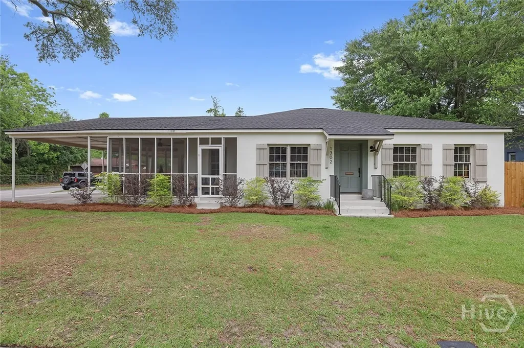 1302 E 53rd Street Savannah GA 31404