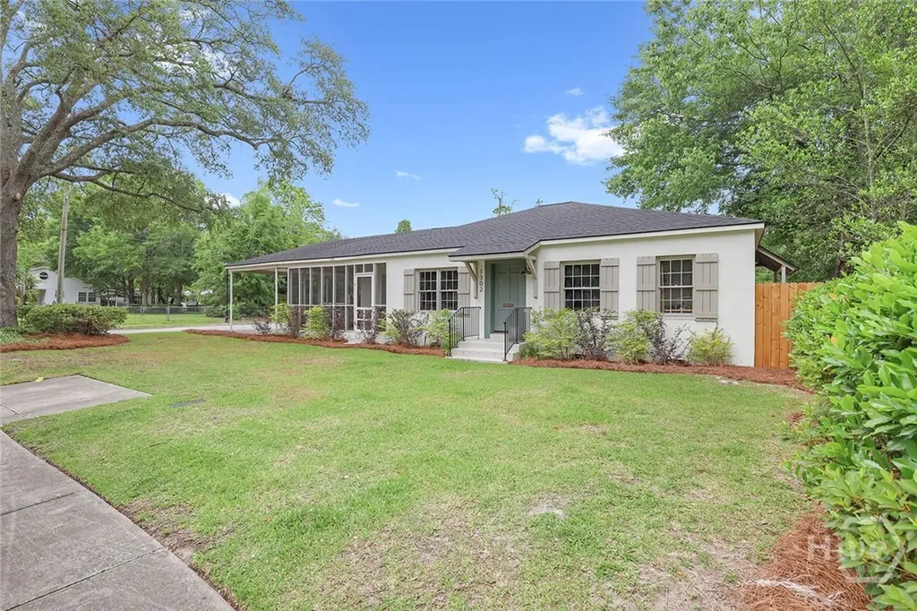 1302 E 53rd Street Savannah GA 31404