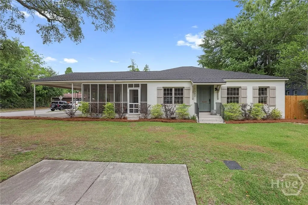 1302 E 53rd Street Savannah GA 31404