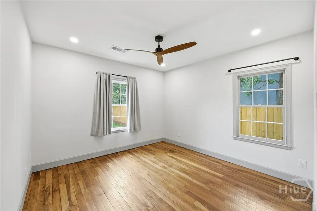 1302 E 53rd Street Savannah GA 31404