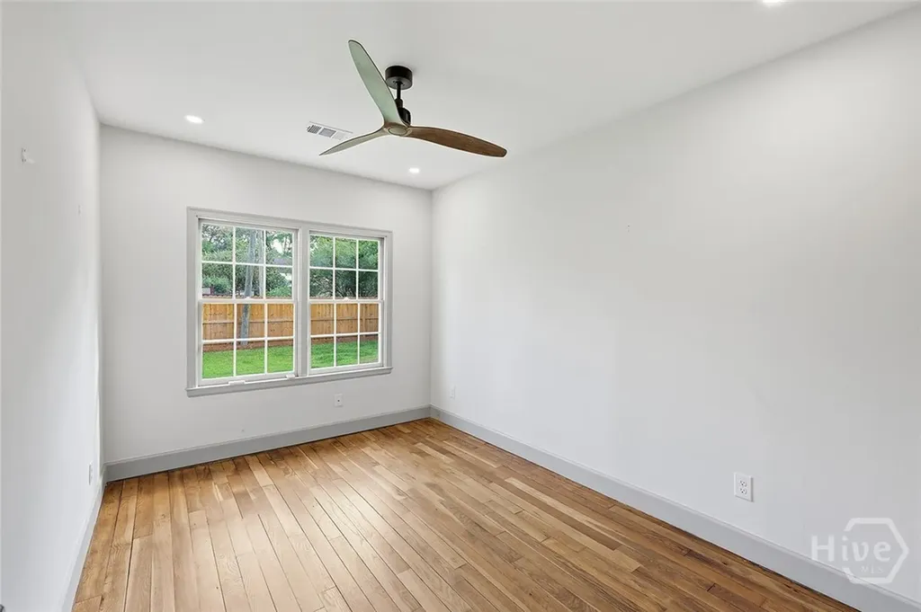 1302 E 53rd Street Savannah GA 31404