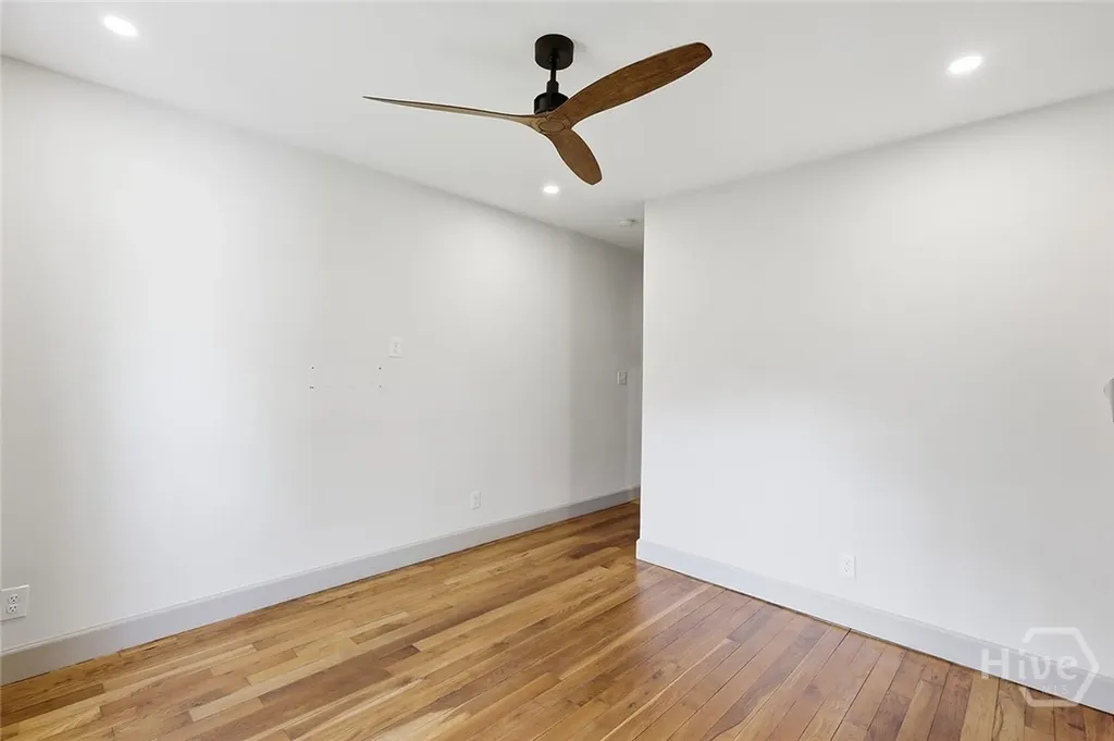 1302 E 53rd Street Savannah GA 31404