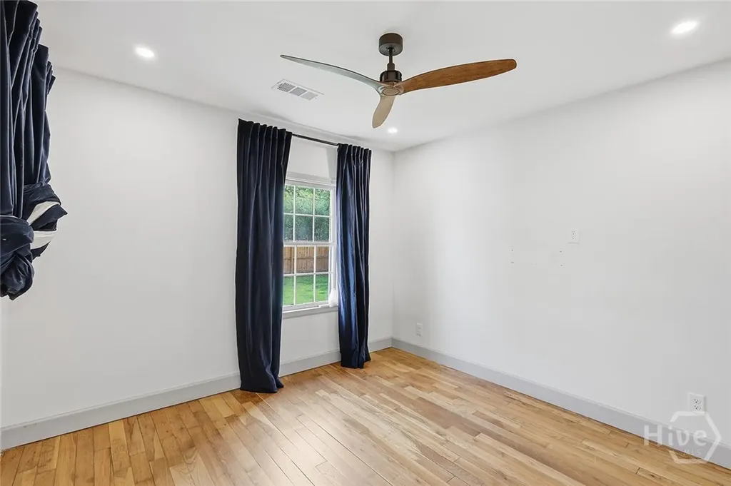 1302 E 53rd Street Savannah GA 31404