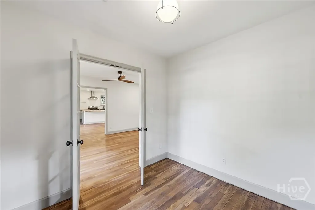 1302 E 53rd Street Savannah GA 31404