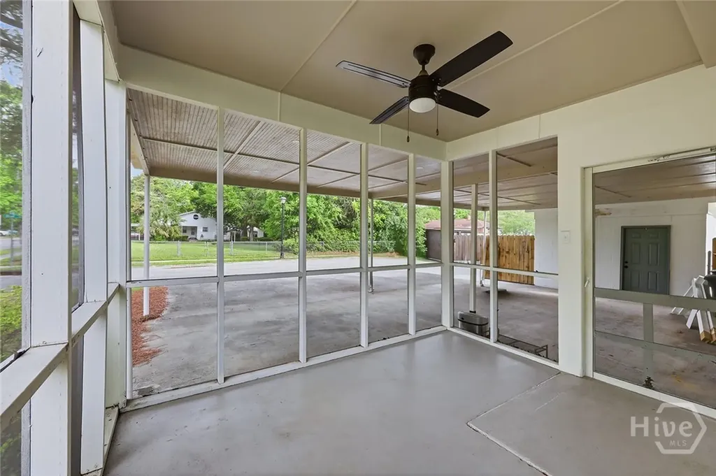 1302 E 53rd Street Savannah GA 31404