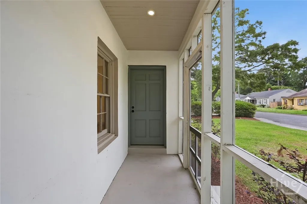 1302 E 53rd Street Savannah GA 31404