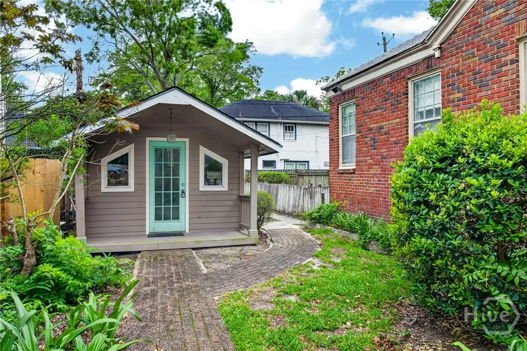 417 E 49th Street Savannah GA 31405