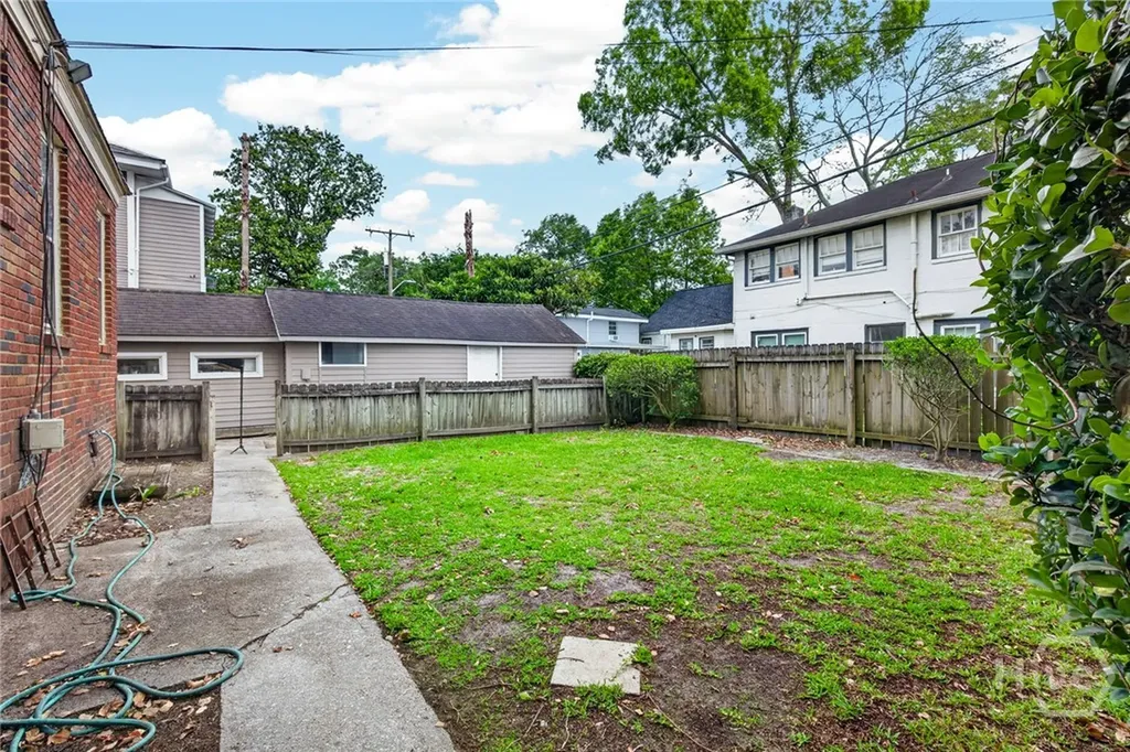 417 E 49th Street Savannah GA 31405