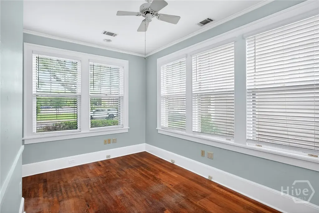 417 E 49th Street Savannah GA 31405