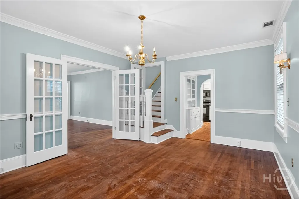 417 E 49th Street Savannah GA 31405