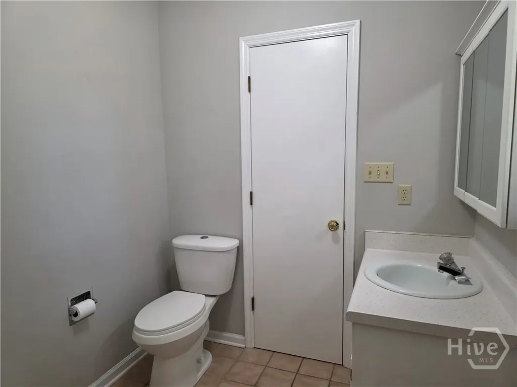 406 Hickory Street Springfield GA 31329