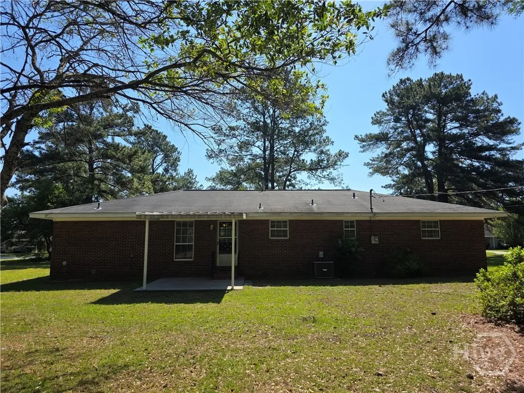 406 Hickory Street Springfield GA 31329