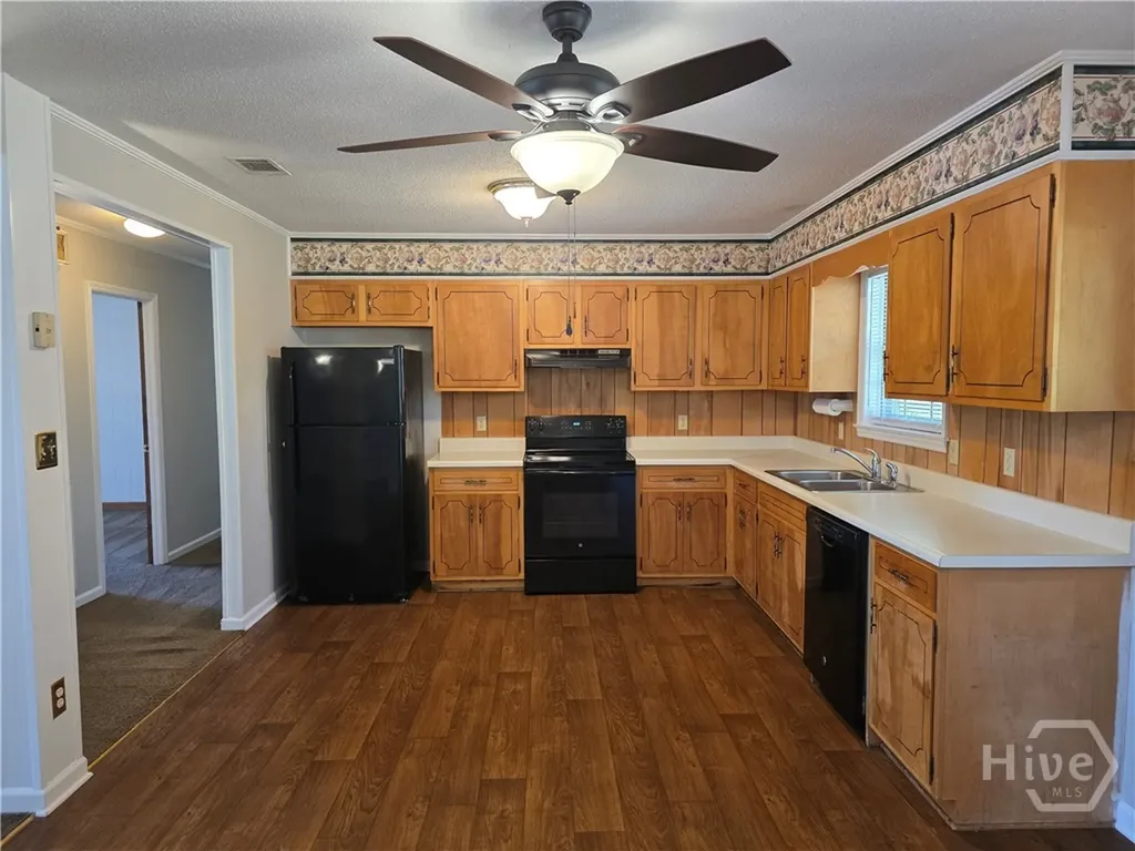 406 Hickory Street Springfield GA 31329