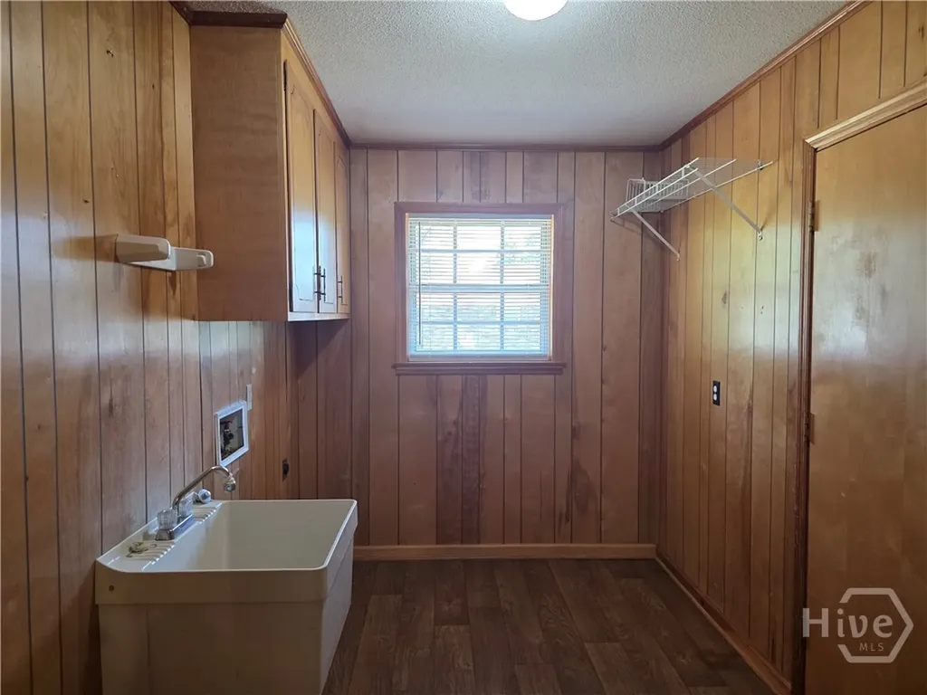 406 Hickory Street Springfield GA 31329