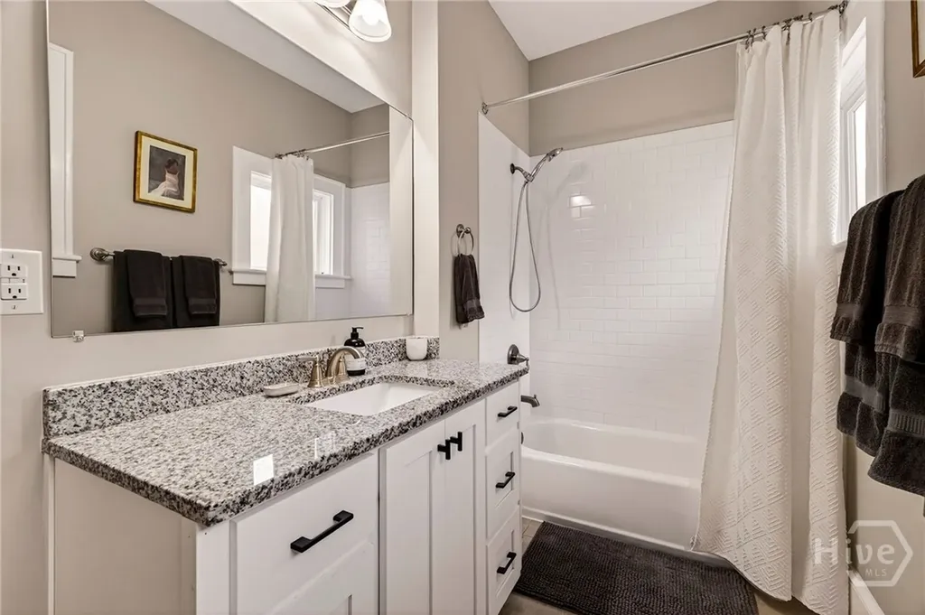312 E 48th Street Savannah GA 31405