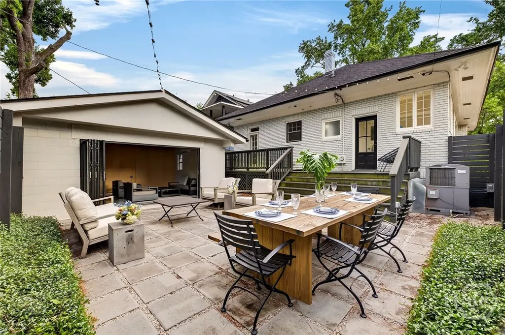 312 E 48th Street Savannah GA 31405