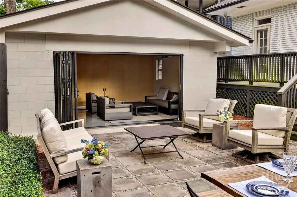 312 E 48th Street Savannah GA 31405