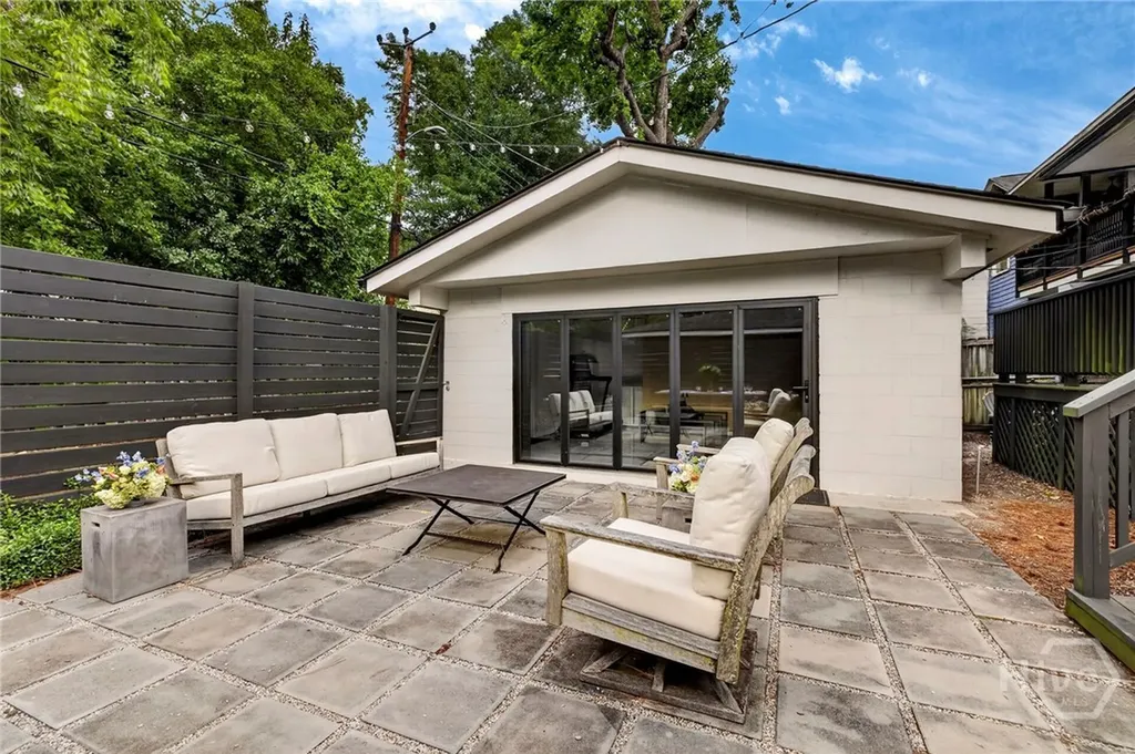 312 E 48th Street Savannah GA 31405
