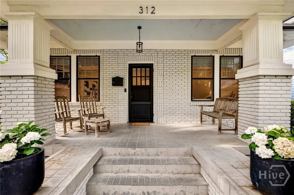 312 E 48th Street Savannah GA 31405