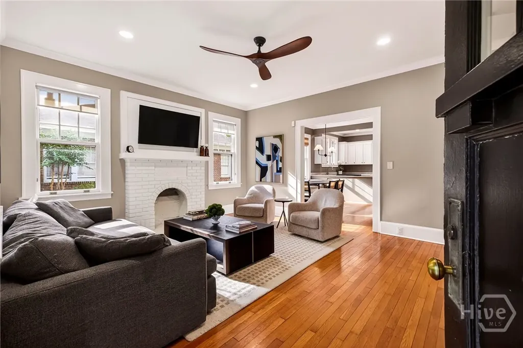312 E 48th Street Savannah GA 31405