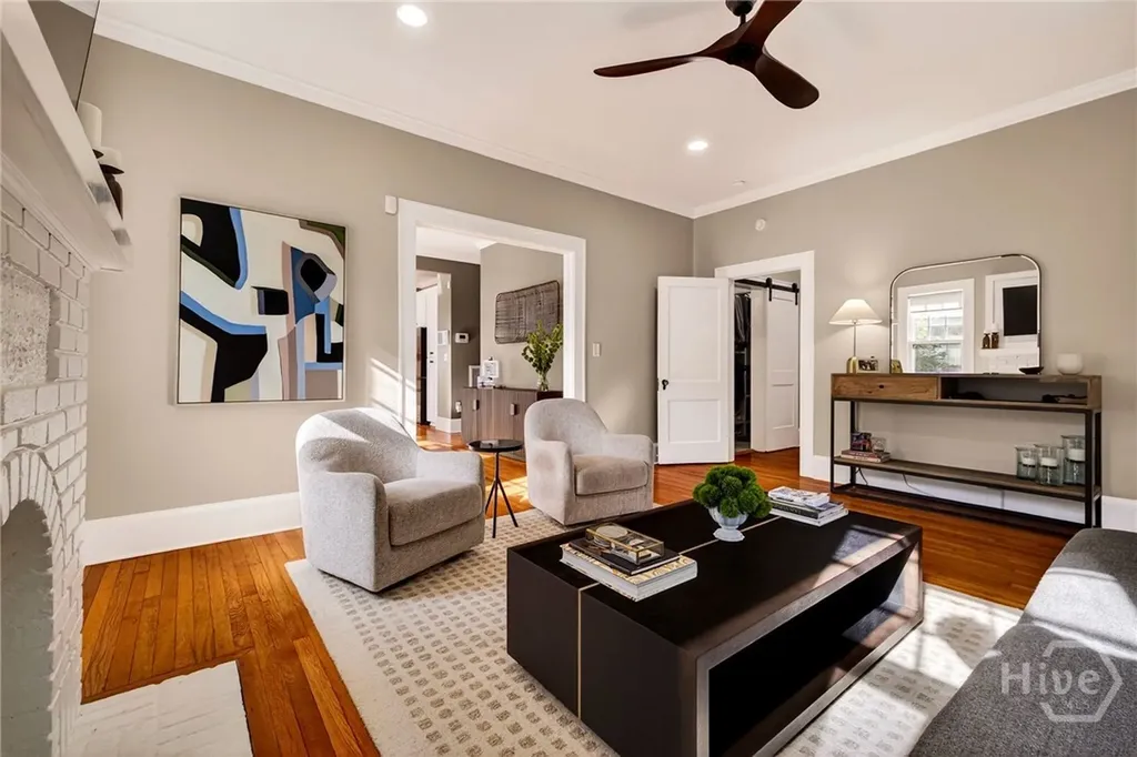 312 E 48th Street Savannah GA 31405
