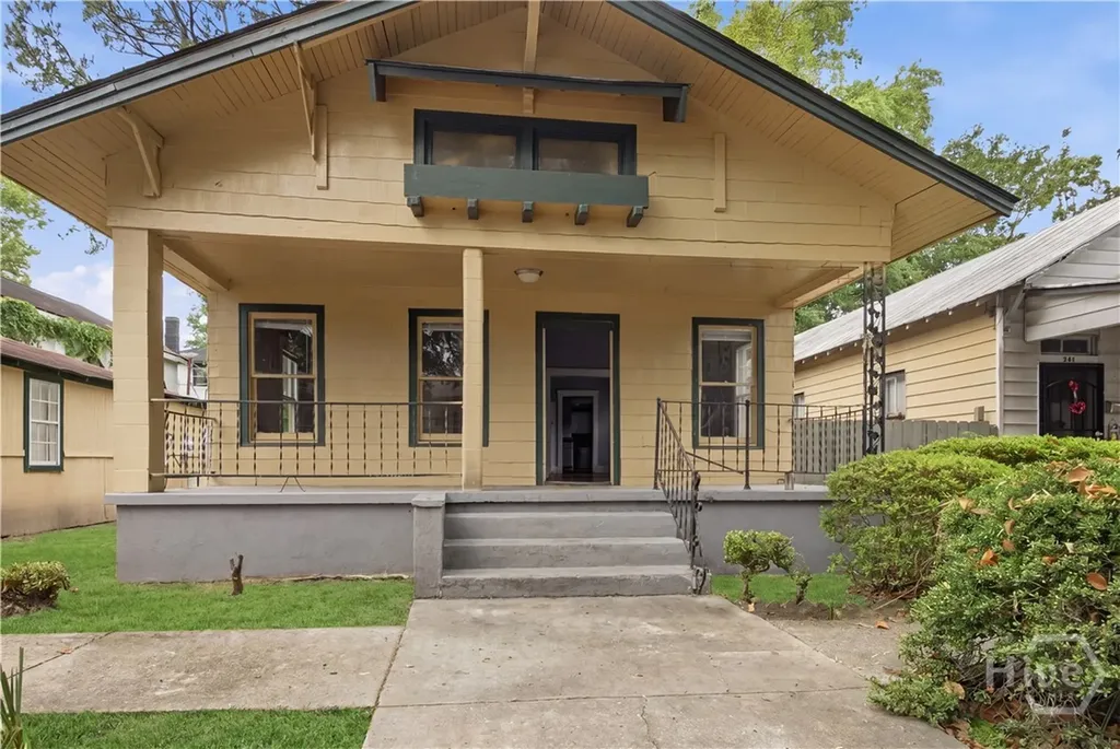 643 W 41st Street Savannah GA 31401