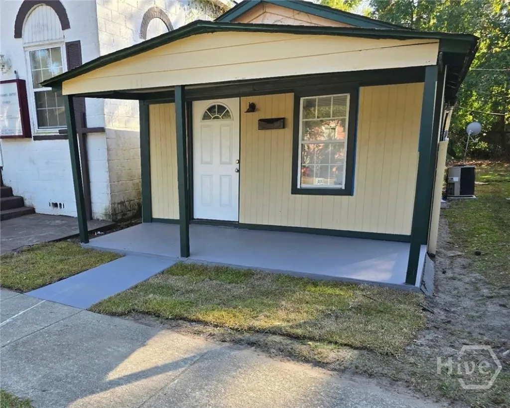 643 W 41st Street Savannah GA 31401