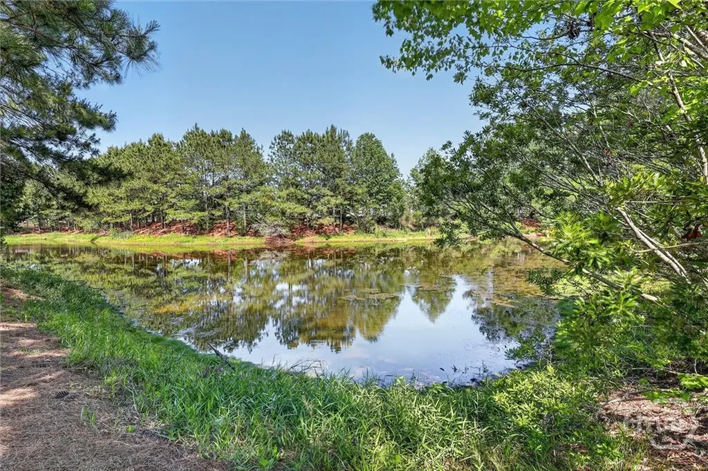 365 Creekside Circle Ellabell GA 31308