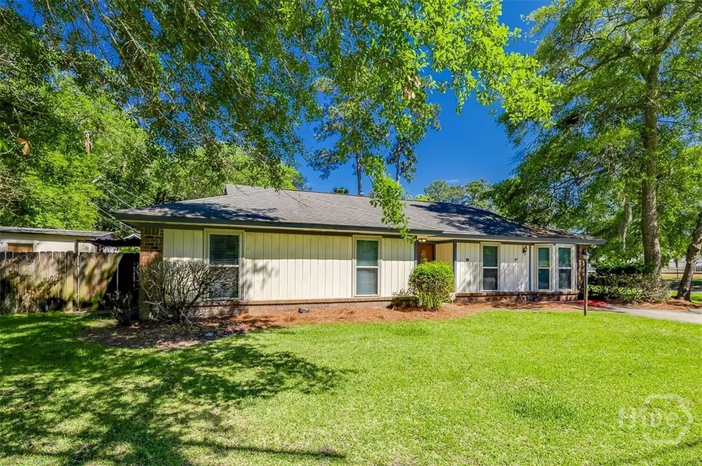 2 S Paxton Drive Savannah GA 31406