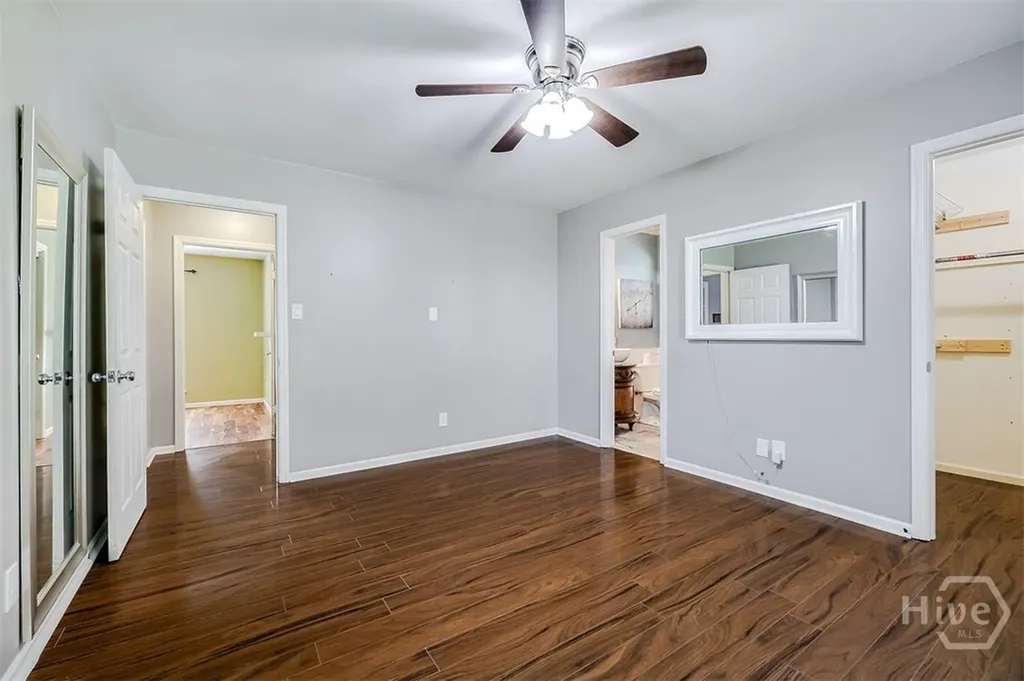 2 S Paxton Drive Savannah GA 31406