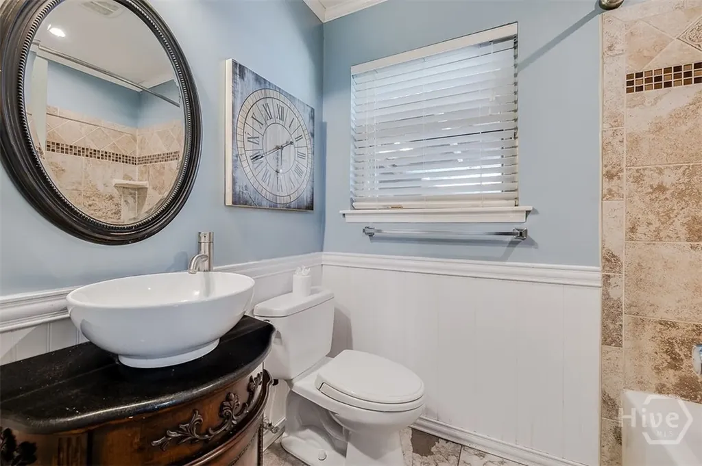 2 S Paxton Drive Savannah GA 31406