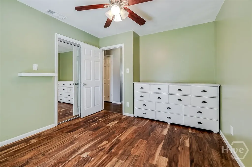 2 S Paxton Drive Savannah GA 31406