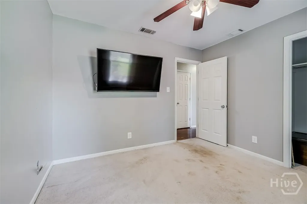 2 S Paxton Drive Savannah GA 31406
