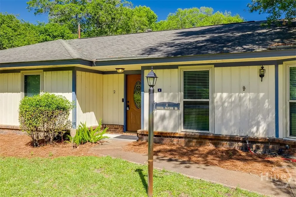 2 S Paxton Drive Savannah GA 31406