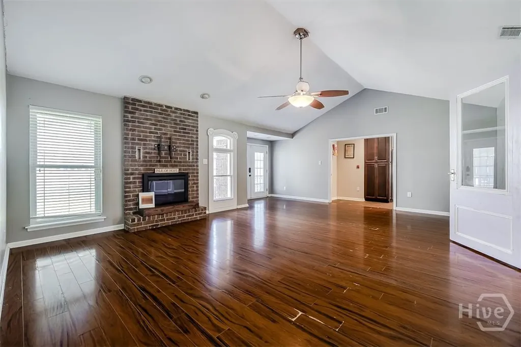 2 S Paxton Drive Savannah GA 31406