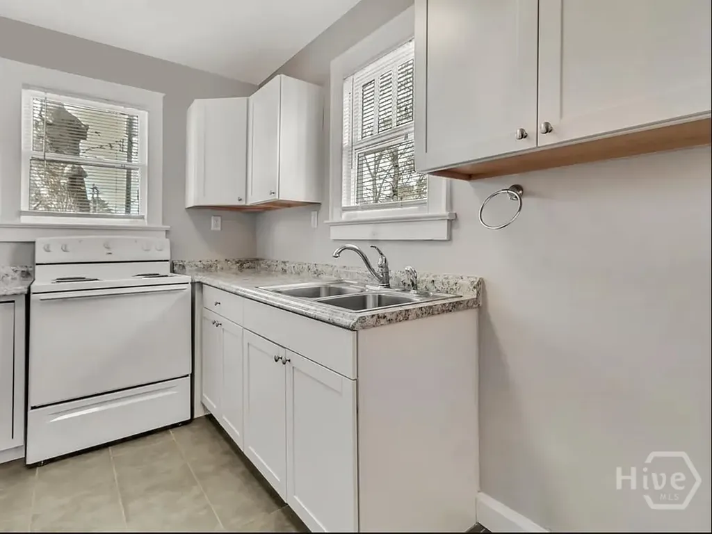 916 E 35th Street Savannah GA 31401
