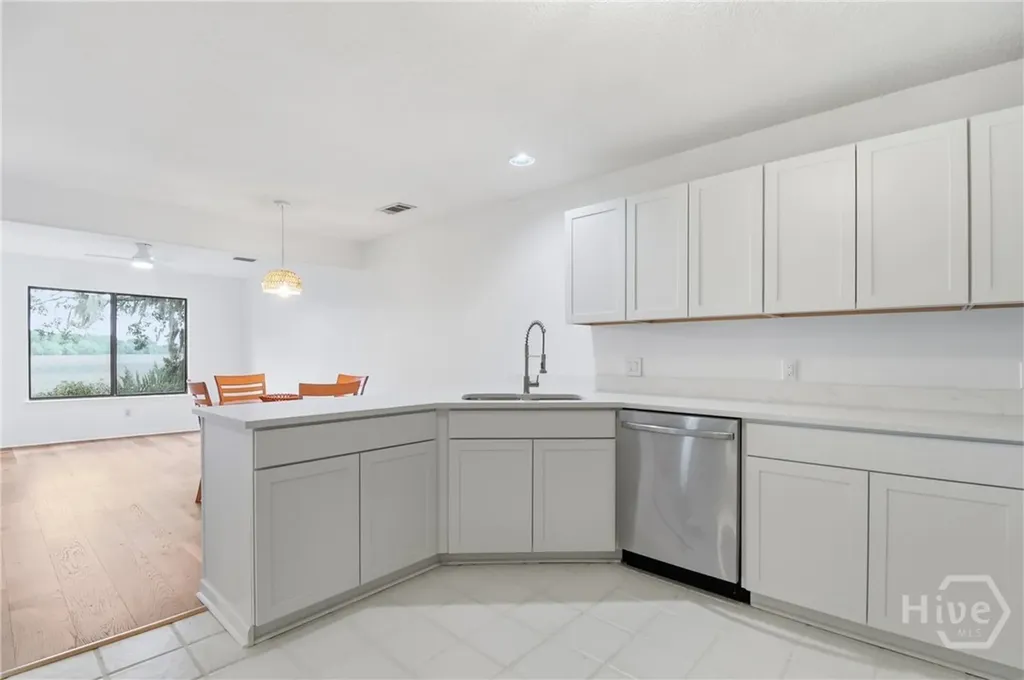 26 Shipwatch Road Savannah GA 31410