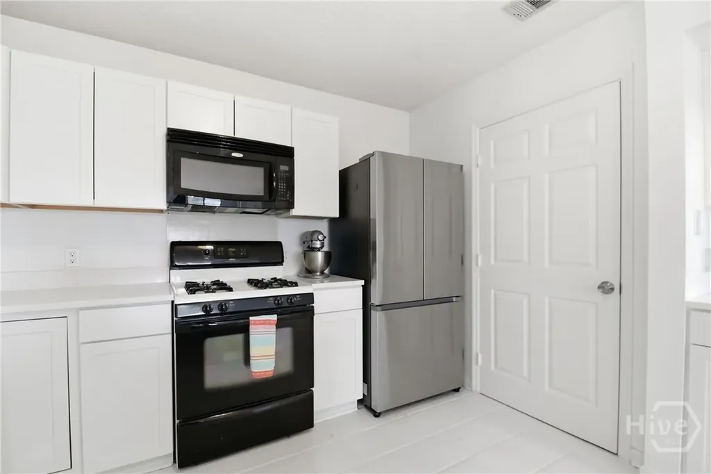 26 Shipwatch Road Savannah GA 31410