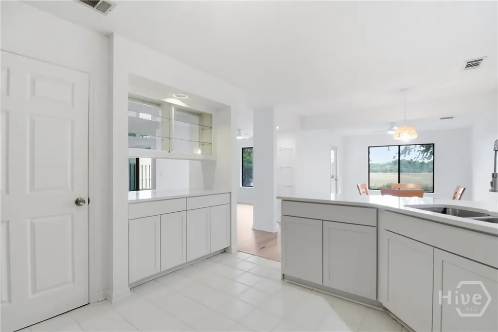 26 Shipwatch Road Savannah GA 31410