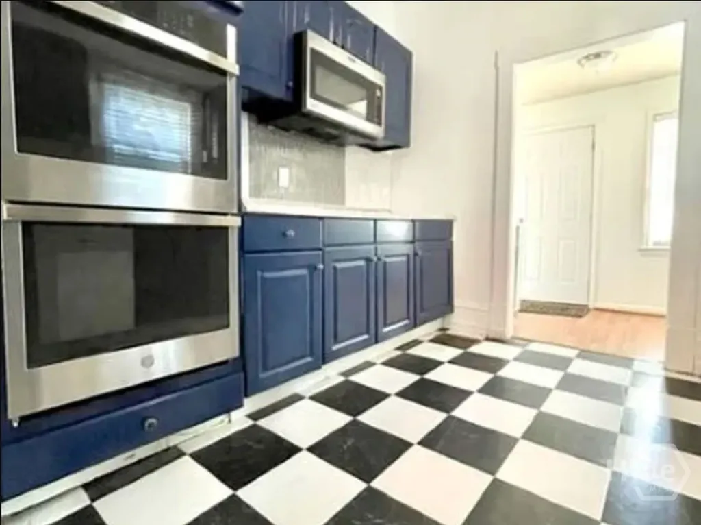 637 E 39th Street Savannah GA 31401