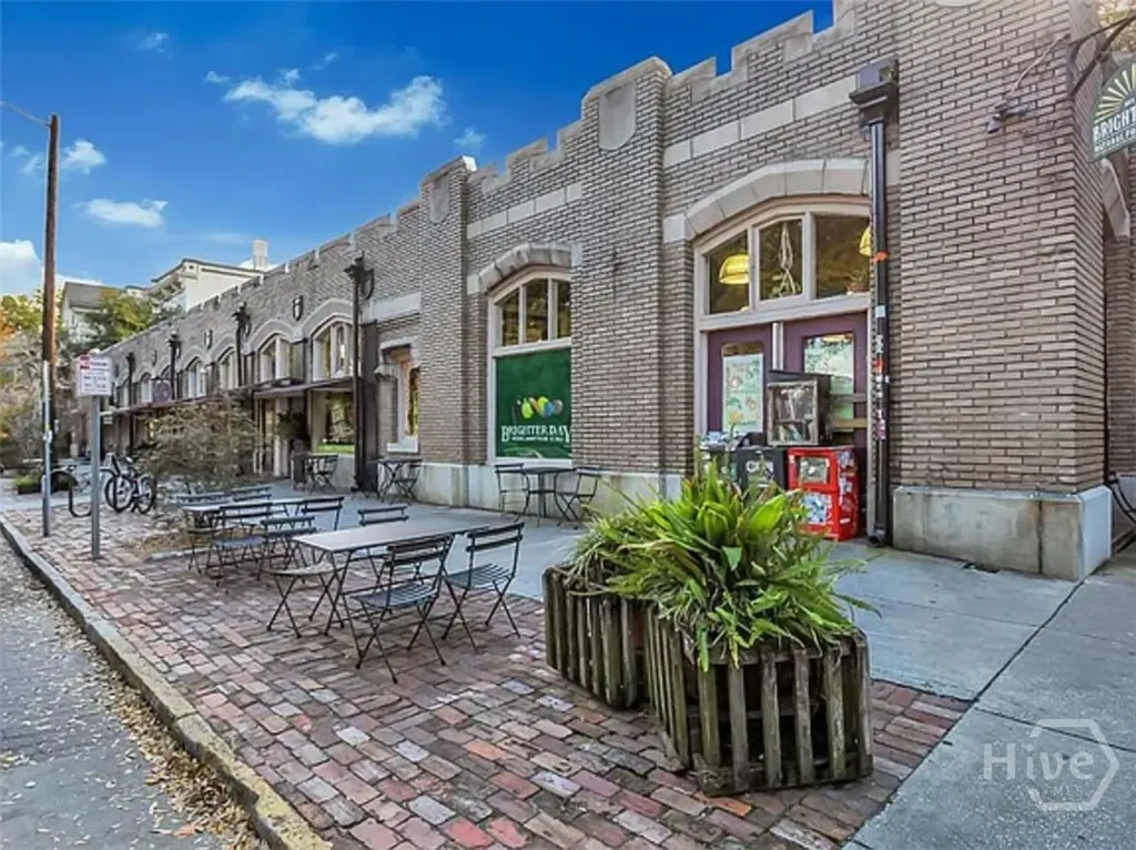 637 E 39th Street Savannah GA 31401