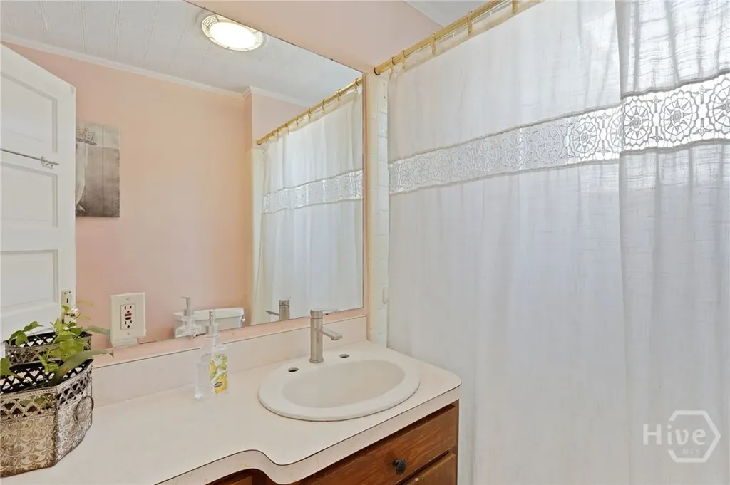 702 E 32nd Street Savannah GA 31401