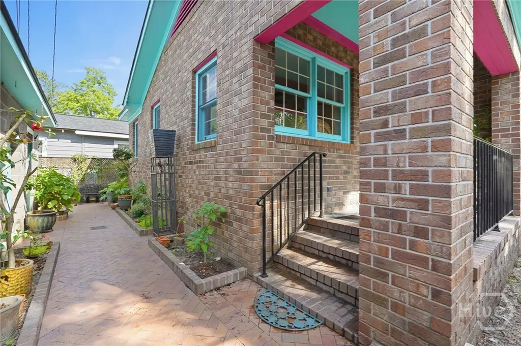 702 E 32nd Street Savannah GA 31401