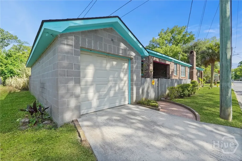 702 E 32nd Street Savannah GA 31401