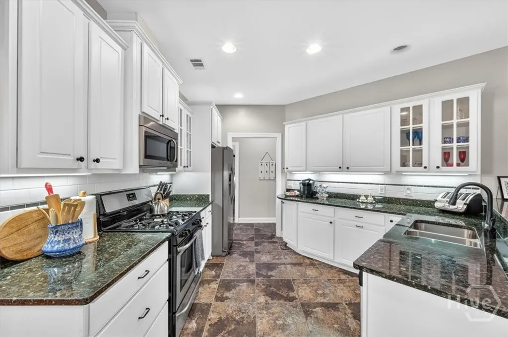 37 Macbeth Court S Richmond Hill GA 31324