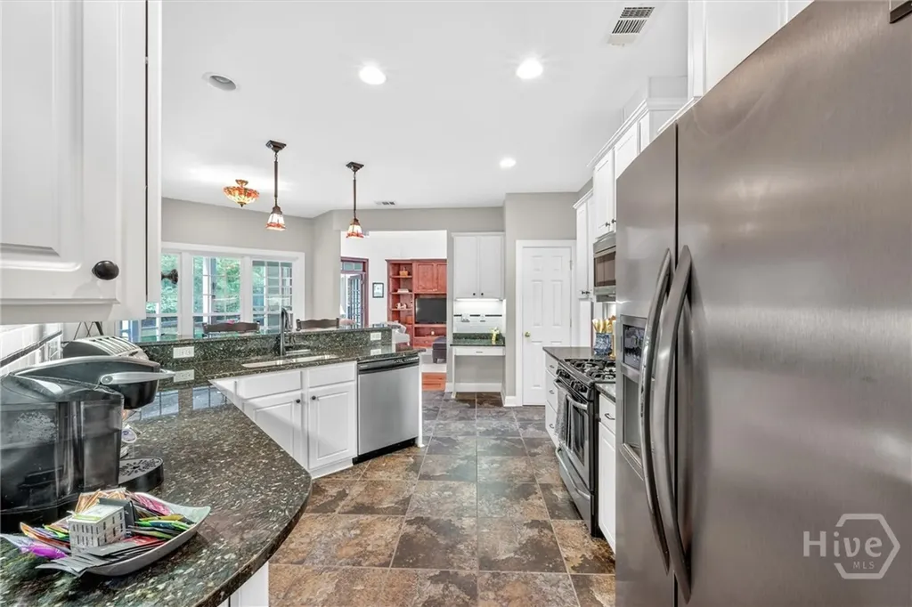 37 Macbeth Court S Richmond Hill GA 31324