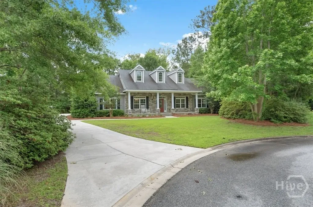 37 Macbeth Court S Richmond Hill GA 31324