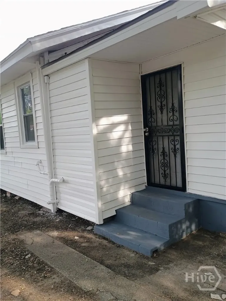 1809 Georgia Avenue Savannah GA 31404
