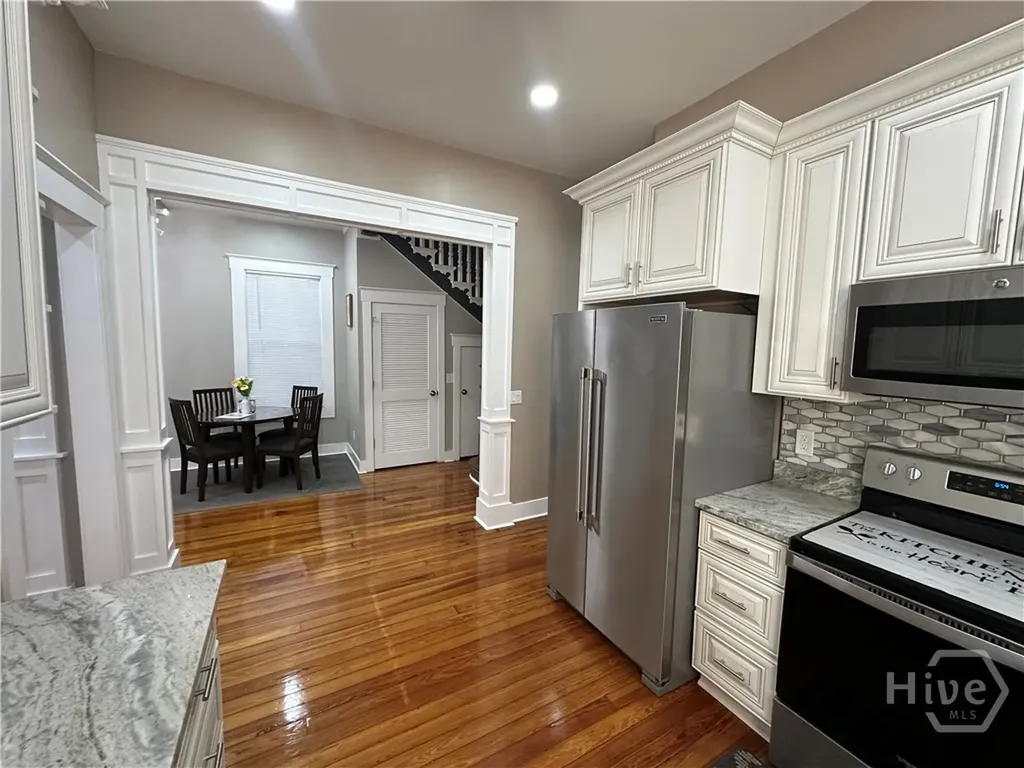306 W 42nd Street Savannah GA 31401